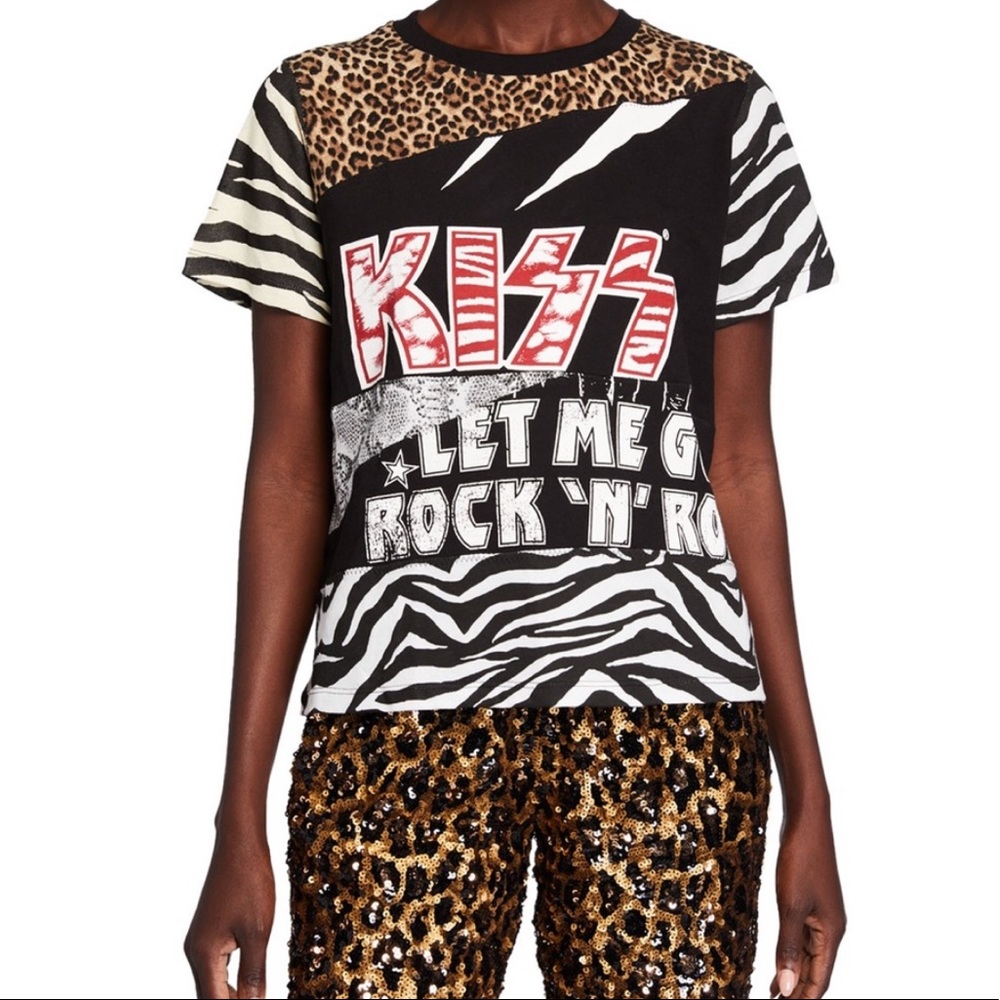Alice + Olivia Kiss Patchwork Graphic Tee - Picture 4 of 14